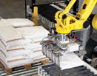 ربات پالتایز برای جابجایی محصولات کارخانه